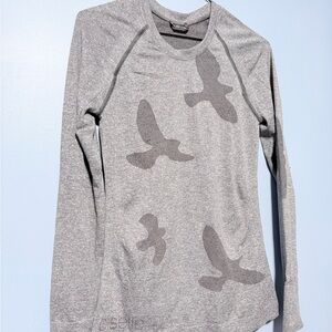 Oiselle Gray Long Sleeve with Bird Pattern